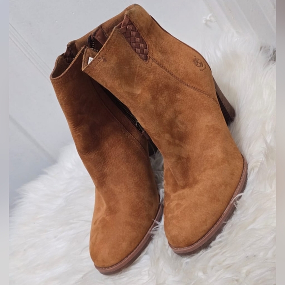 Timberland Earthkeeper Heeled Brown Leather Boots Size 10🌴✌️ - Picture 3 of 10